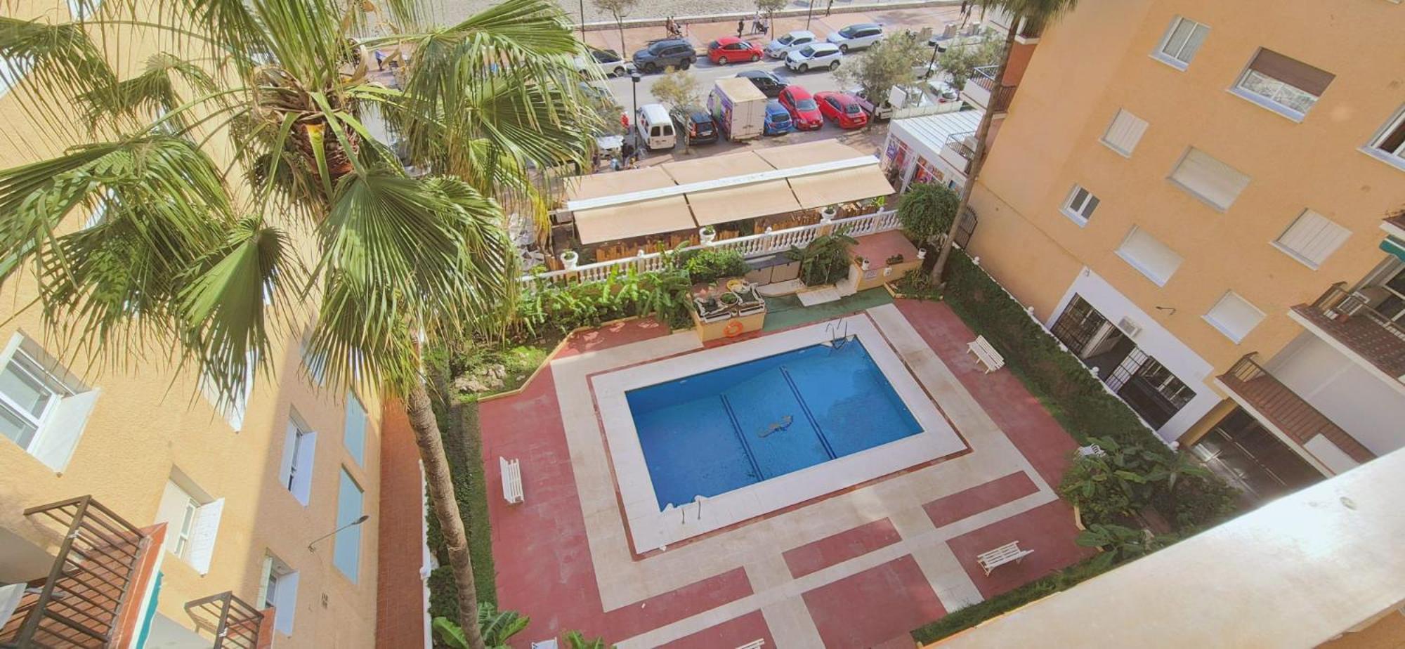 Apartamento Con Piscina En La Primera Linea De Playa De Fuengirola Bagian luar foto